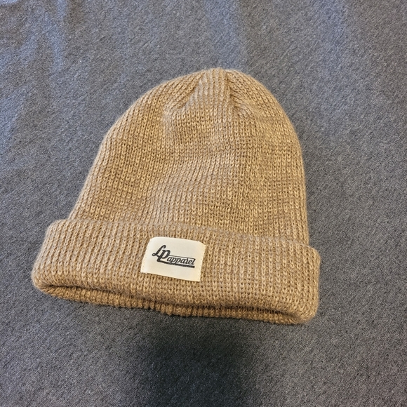 Bundle for 10$ - Beanie/tuque - Picture 3 of 6